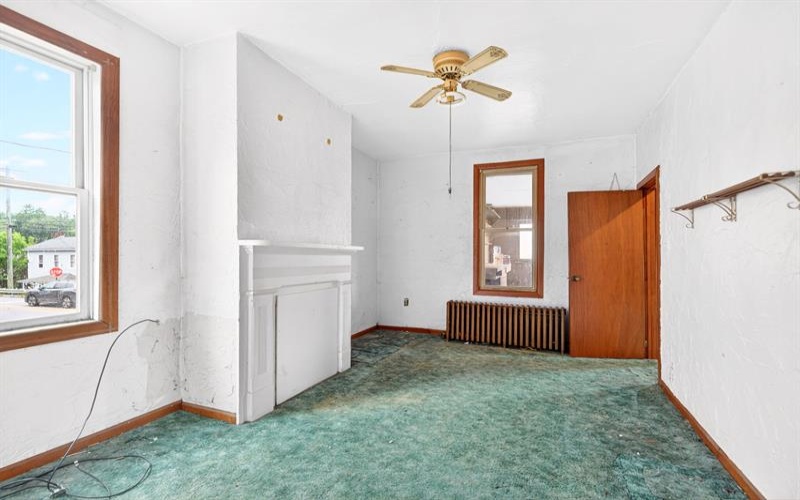 571 MAIN STREET, NORTH HUNTINGDON, 15642, 3 Bedrooms Bedrooms, 10 Rooms Rooms,2 BathroomsBathrooms,Residential,For Sale,MAIN STREET,1754921