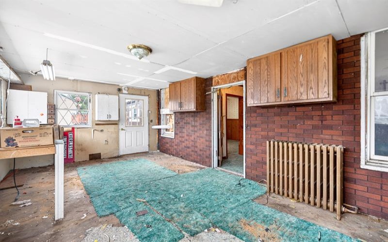 571 MAIN STREET, NORTH HUNTINGDON, 15642, 3 Bedrooms Bedrooms, 10 Rooms Rooms,2 BathroomsBathrooms,Residential,For Sale,MAIN STREET,1754921