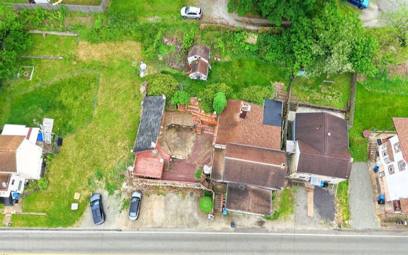 571 MAIN STREET, NORTH HUNTINGDON, 15642, 3 Bedrooms Bedrooms, 10 Rooms Rooms,2 BathroomsBathrooms,Residential,For Sale,MAIN STREET,1754921