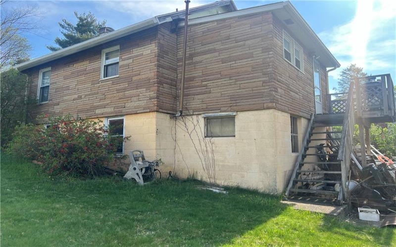 869 Hill Dr, New Kensington, 15068, 2 Bedrooms Bedrooms, ,1 BathroomBathrooms,Residential,For Sale,Hill Dr,1754937