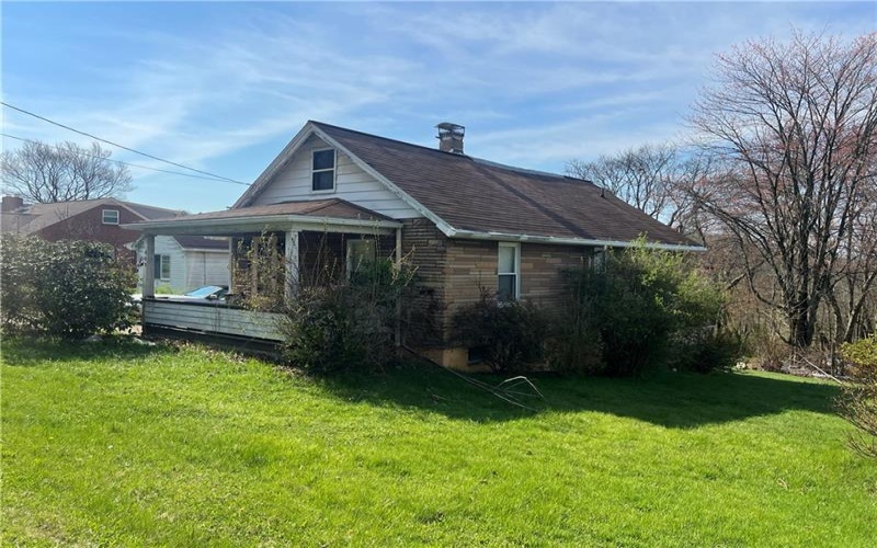 869 Hill Dr, New Kensington, 15068, 2 Bedrooms Bedrooms, ,1 BathroomBathrooms,Residential,For Sale,Hill Dr,1754937