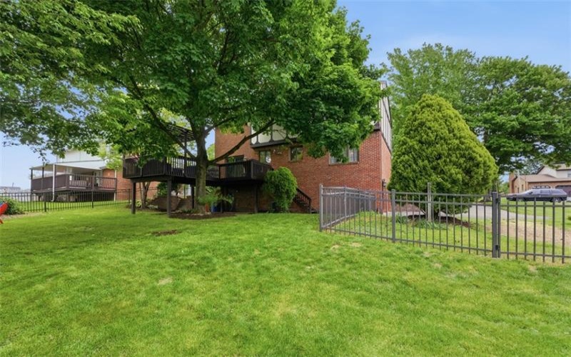 261 Finnin Road, New Kensington, 15068, 3 Bedrooms Bedrooms, 10 Rooms Rooms,2.1 BathroomsBathrooms,Residential,For Sale,Finnin Road,1755015