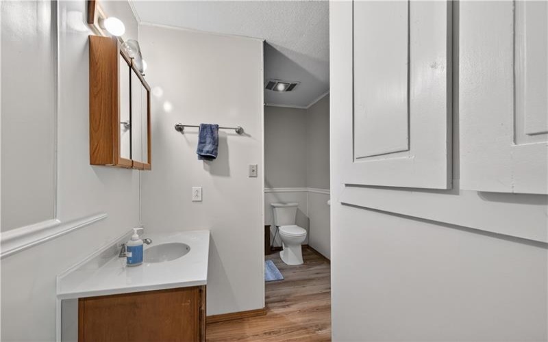 201 Main St, New Freeport, 15352, 3 Bedrooms Bedrooms, 9 Rooms Rooms,2 BathroomsBathrooms,Residential,For Sale,Main St,1755043