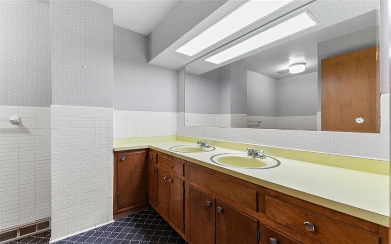 3476 Treeline Drive, Murrysville, 15668, 4 Bedrooms Bedrooms, 10 Rooms Rooms,2.1 BathroomsBathrooms,Residential,For Sale,Treeline Drive,1755052
