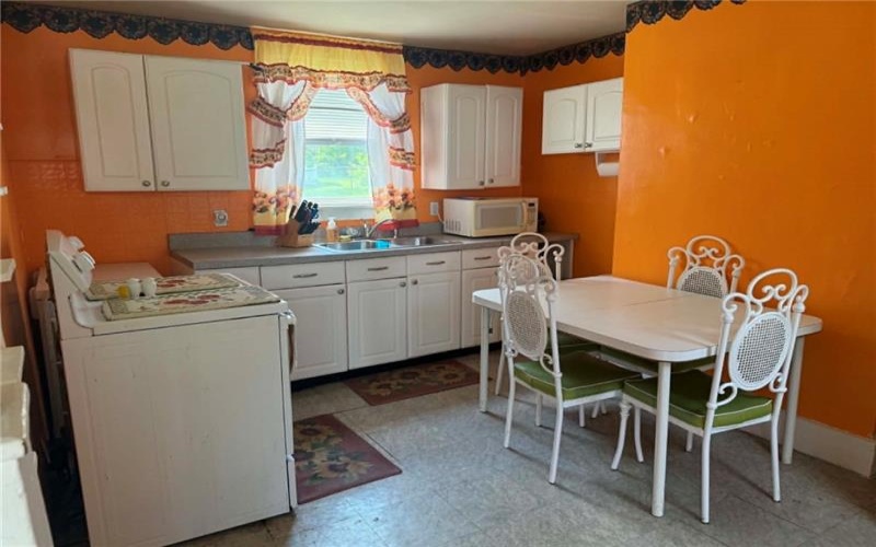 14 CHURCH STREET, Masontown, 15461, 6 Bedrooms Bedrooms, ,3 BathroomsBathrooms,Residential,For Sale,CHURCH STREET,1755058
