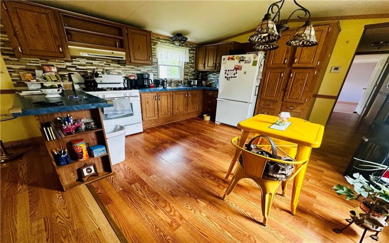 142 East Alley, waynesburg, 15370, 3 Bedrooms Bedrooms, ,2 BathroomsBathrooms,Residential,For Sale,East Alley,1755075
