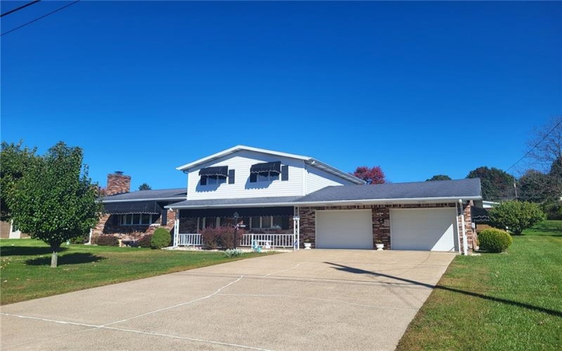 44 Clover Dr, Latrobe, 15650, 3 Bedrooms Bedrooms, 8 Rooms Rooms,2 BathroomsBathrooms,Residential,For Sale,Clover Dr,1755122