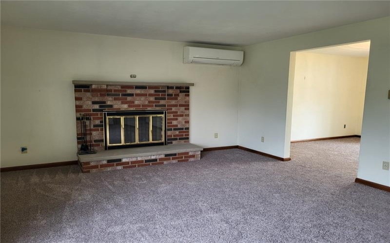 44 Clover Dr, Latrobe, 15650, 3 Bedrooms Bedrooms, 8 Rooms Rooms,2 BathroomsBathrooms,Residential,For Sale,Clover Dr,1755122