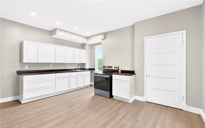 208 Wood Street, Bellle Vernon, 15012, 2 Bedrooms Bedrooms, 5 Rooms Rooms,1 BathroomBathrooms,Residential,For Sale,Wood Street,1755143