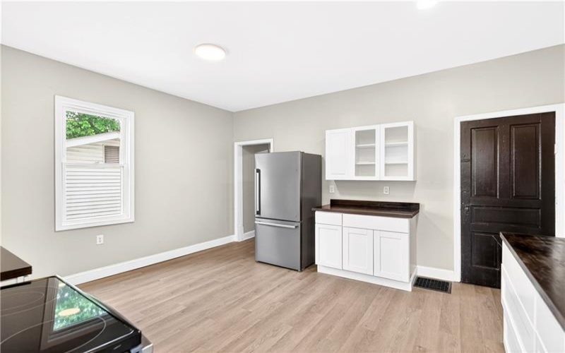 208 Wood Street, Bellle Vernon, 15012, 2 Bedrooms Bedrooms, 5 Rooms Rooms,1 BathroomBathrooms,Residential,For Sale,Wood Street,1755143