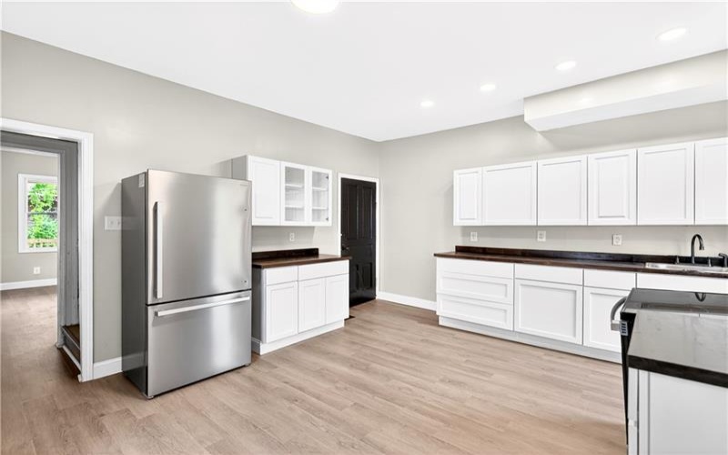 208 Wood Street, Bellle Vernon, 15012, 2 Bedrooms Bedrooms, 5 Rooms Rooms,1 BathroomBathrooms,Residential,For Sale,Wood Street,1755143