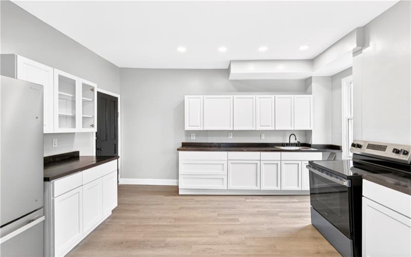 208 Wood Street, Bellle Vernon, 15012, 2 Bedrooms Bedrooms, 5 Rooms Rooms,1 BathroomBathrooms,Residential,For Sale,Wood Street,1755143