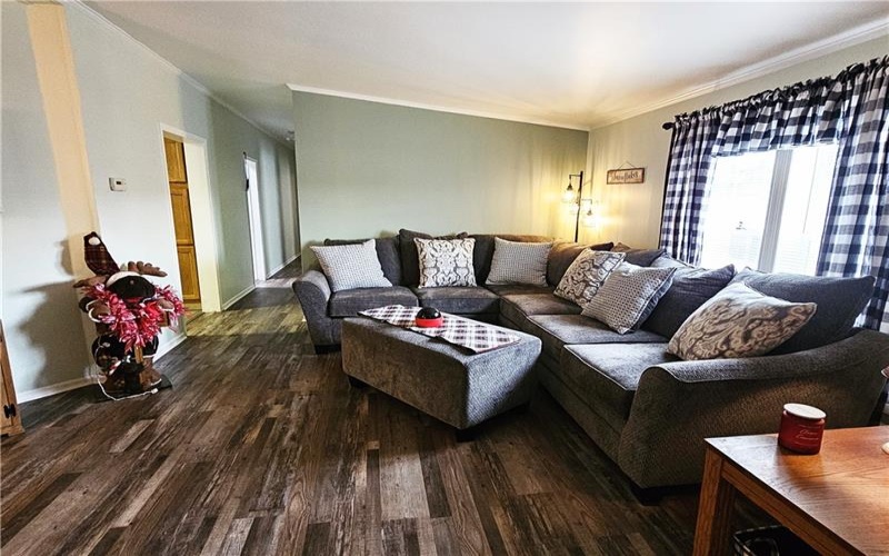 612 Primrose Ln, Mount Pleasant, 15666, 3 Bedrooms Bedrooms, 8 Rooms Rooms,2 BathroomsBathrooms,Residential,For Sale,Primrose Ln,1755160