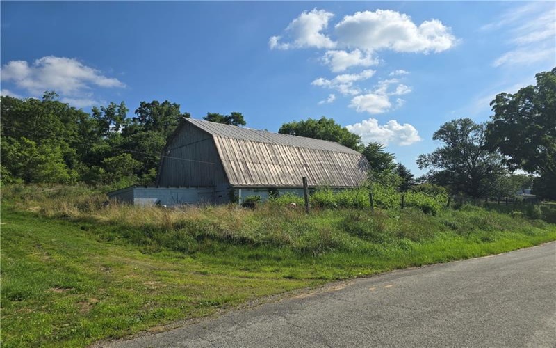 76 Rainey, Eighty Four, 15330, 4 Bedrooms Bedrooms, ,1.1 BathroomsBathrooms,Farm-acreage-lot,For Sale,Barn60x50,pole50x30,garage,Rainey,1755164
