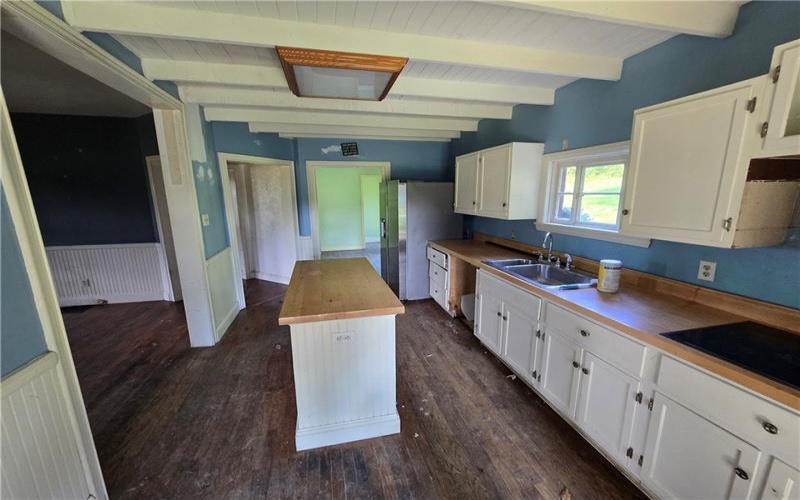 76 Rainey, Eighty Four, 15330, 4 Bedrooms Bedrooms, ,1.1 BathroomsBathrooms,Farm-acreage-lot,For Sale,Barn60x50,pole50x30,garage,Rainey,1755164