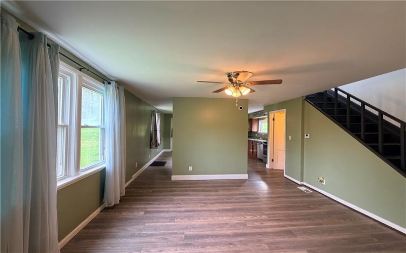 33 Hubbard Rd, Burgettstown, 15021, 2 Bedrooms Bedrooms, 5 Rooms Rooms,1.1 BathroomsBathrooms,Residential,For Sale,Hubbard Rd,1755204