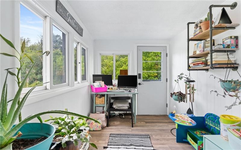 33 Hubbard Rd, Burgettstown, 15021, 2 Bedrooms Bedrooms, 5 Rooms Rooms,1.1 BathroomsBathrooms,Residential,For Sale,Hubbard Rd,1755204
