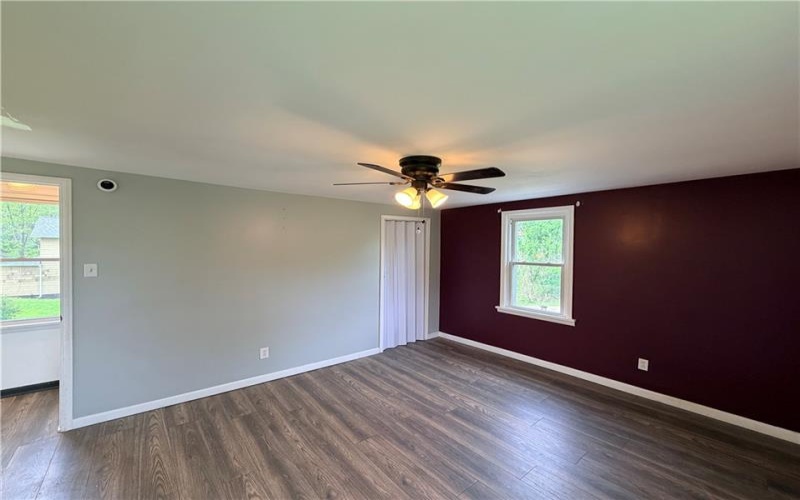 33 Hubbard Rd, Burgettstown, 15021, 2 Bedrooms Bedrooms, 5 Rooms Rooms,1.1 BathroomsBathrooms,Residential,For Sale,Hubbard Rd,1755204