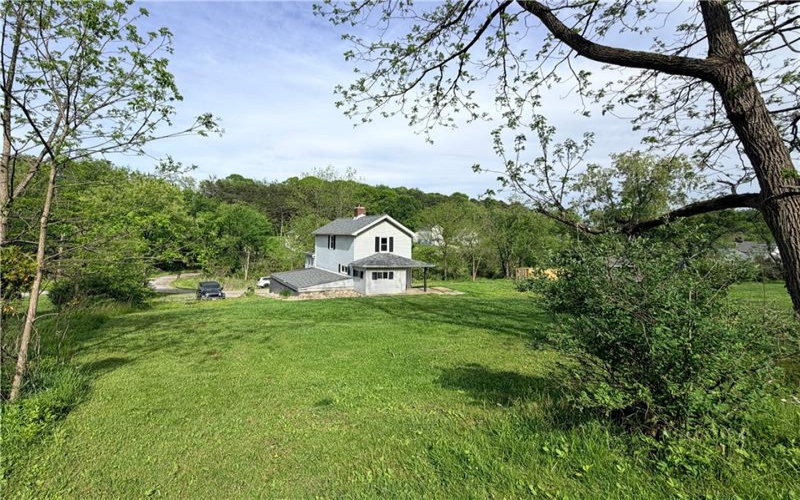 33 Hubbard Rd, Burgettstown, 15021, 2 Bedrooms Bedrooms, 5 Rooms Rooms,1.1 BathroomsBathrooms,Residential,For Sale,Hubbard Rd,1755204