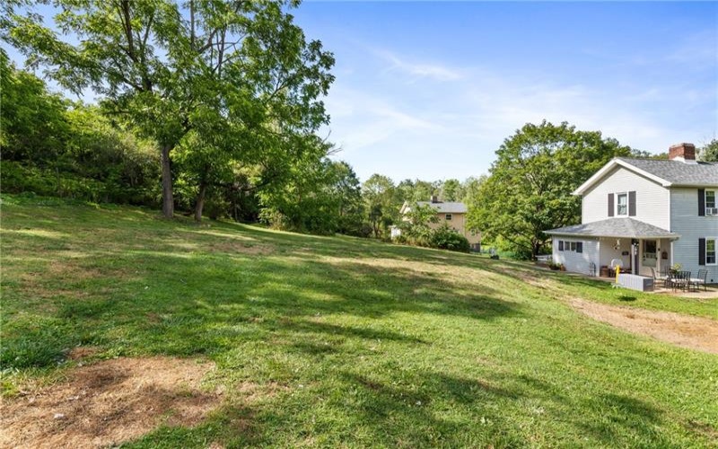 33 Hubbard Rd, Burgettstown, 15021, 2 Bedrooms Bedrooms, 5 Rooms Rooms,1.1 BathroomsBathrooms,Residential,For Sale,Hubbard Rd,1755204