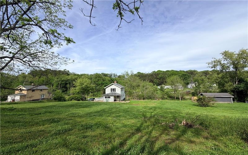 33 Hubbard Rd, Burgettstown, 15021, 2 Bedrooms Bedrooms, 5 Rooms Rooms,1.1 BathroomsBathrooms,Residential,For Sale,Hubbard Rd,1755204