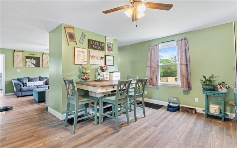 33 Hubbard Rd, Burgettstown, 15021, 2 Bedrooms Bedrooms, 5 Rooms Rooms,1.1 BathroomsBathrooms,Residential,For Sale,Hubbard Rd,1755204