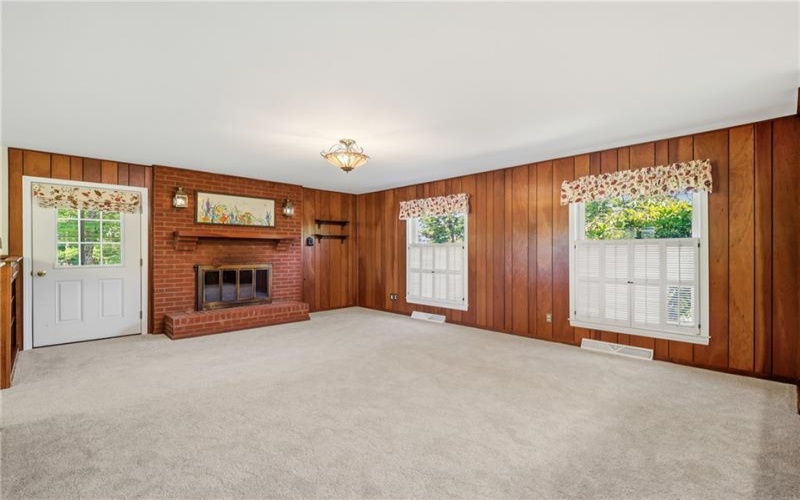123 Hermitage Circle, Ligonier, 15658, 3 Bedrooms Bedrooms, 9 Rooms Rooms,2 BathroomsBathrooms,Residential,For Sale,Hermitage Circle,1755212