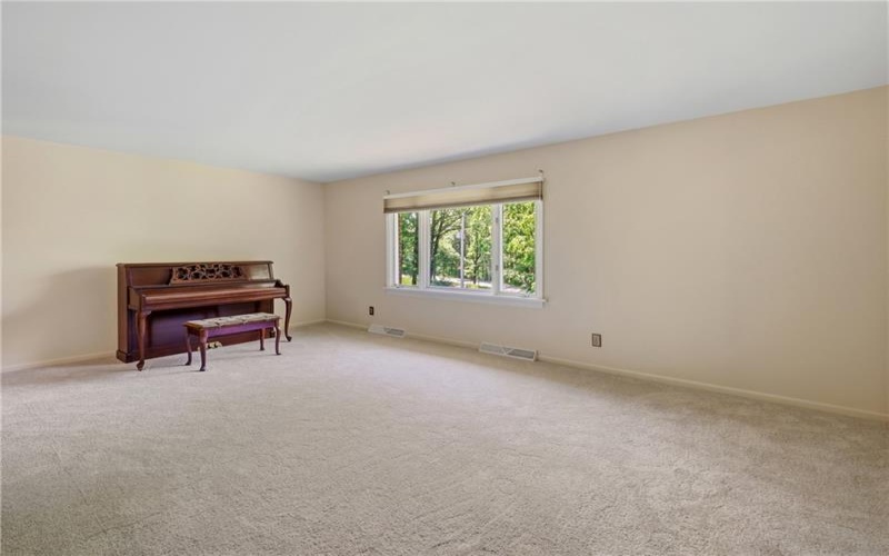 123 Hermitage Circle, Ligonier, 15658, 3 Bedrooms Bedrooms, 9 Rooms Rooms,2 BathroomsBathrooms,Residential,For Sale,Hermitage Circle,1755212