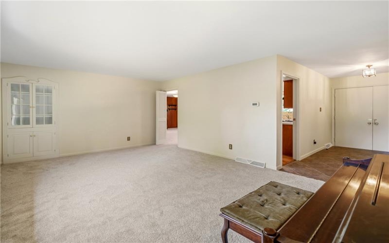 123 Hermitage Circle, Ligonier, 15658, 3 Bedrooms Bedrooms, 9 Rooms Rooms,2 BathroomsBathrooms,Residential,For Sale,Hermitage Circle,1755212
