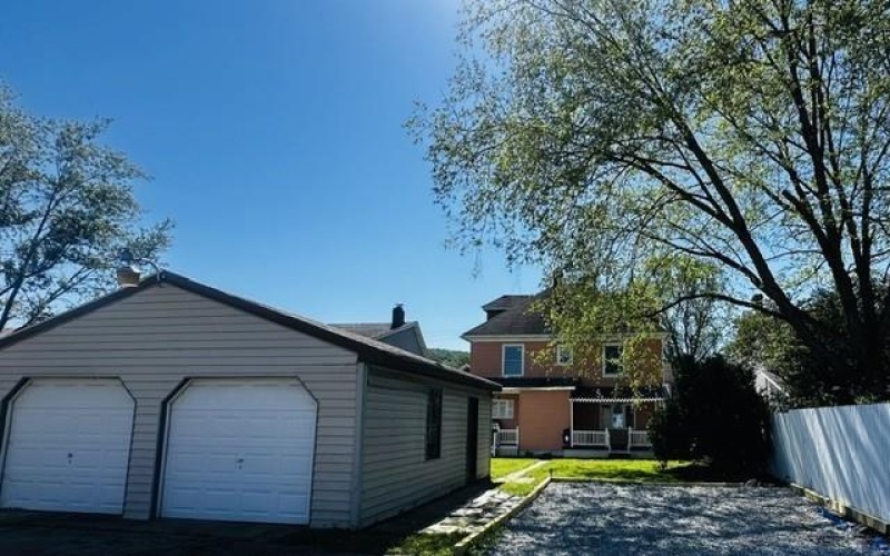 321 4th St, Derry, 15627, 4 Bedrooms Bedrooms, 9 Rooms Rooms,1.1 BathroomsBathrooms,Residential,For Sale,4th St,1755215
