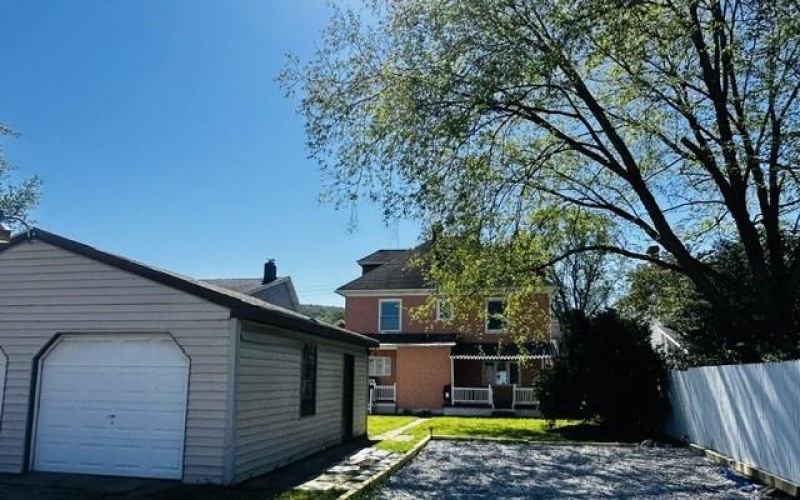 321 4th St, Derry, 15627, 4 Bedrooms Bedrooms, 9 Rooms Rooms,1.1 BathroomsBathrooms,Residential,For Sale,4th St,1755215