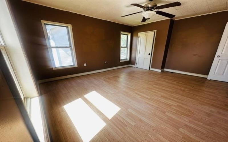 321 4th St, Derry, 15627, 4 Bedrooms Bedrooms, 9 Rooms Rooms,1.1 BathroomsBathrooms,Residential,For Sale,4th St,1755215