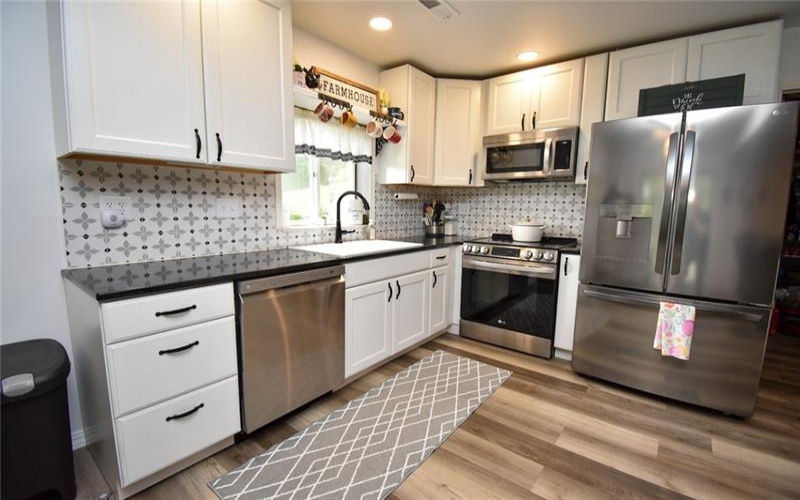 133 Baer Rd, Smock, 15480, 3 Bedrooms Bedrooms, ,1.1 BathroomsBathrooms,Residential,For Sale,Baer Rd,1755541