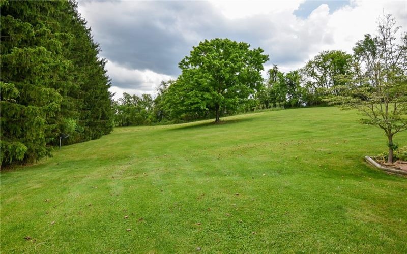 133 Baer Rd, Smock, 15480, 3 Bedrooms Bedrooms, ,1.1 BathroomsBathrooms,Residential,For Sale,Baer Rd,1755541