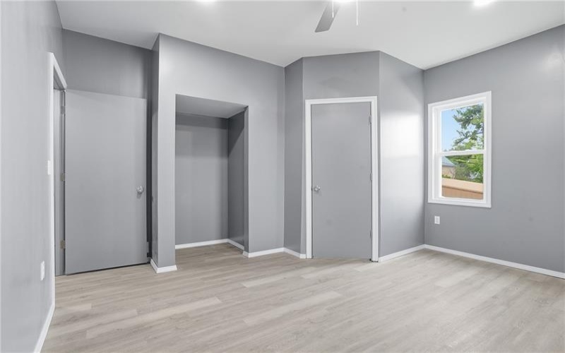 27 1st St, Slovan, 15078, ,Multi-unit,For Sale,1st St,1755582
