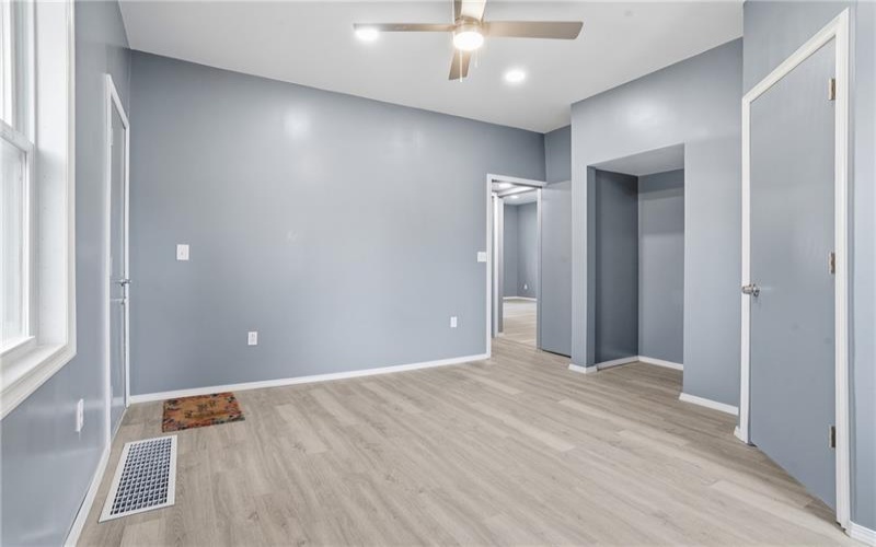 27 1st St, Slovan, 15078, ,Multi-unit,For Sale,1st St,1755582