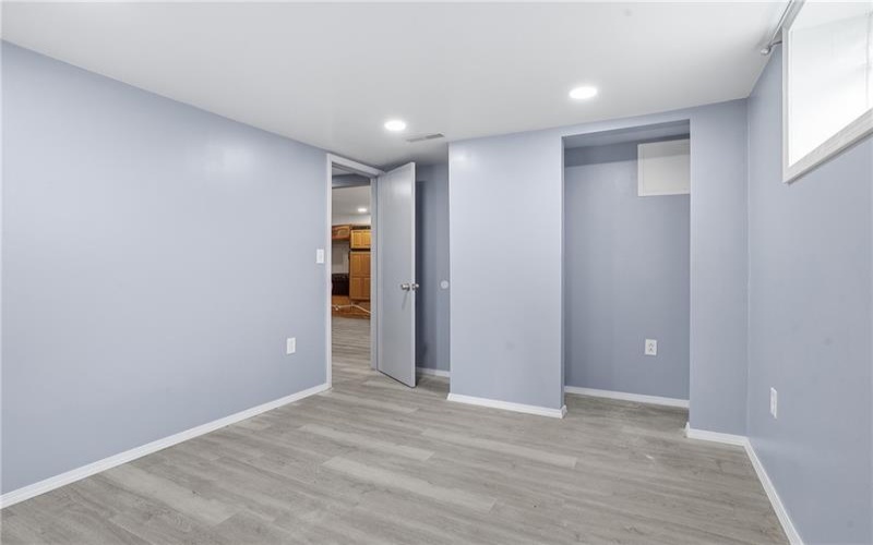 27 1st St, Slovan, 15078, ,Multi-unit,For Sale,1st St,1755582