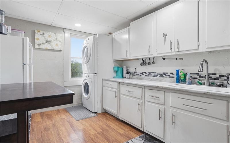 27 1st St, Slovan, 15078, ,Multi-unit,For Sale,1st St,1755582
