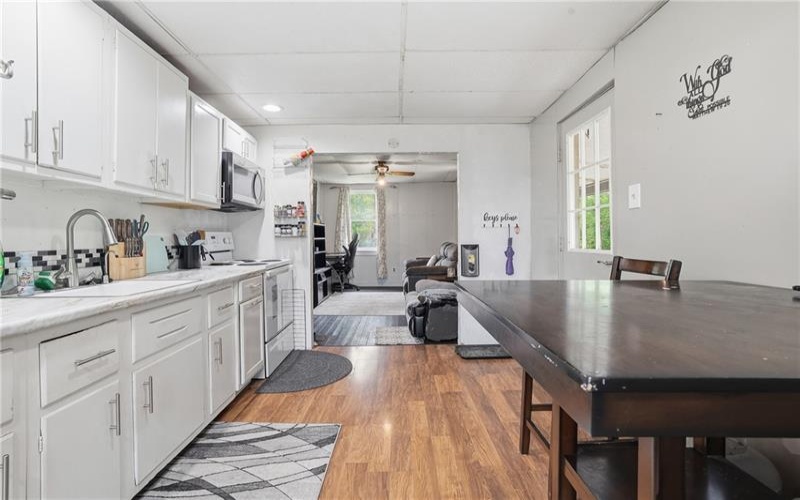 27 1st St, Slovan, 15078, ,Multi-unit,For Sale,1st St,1755582