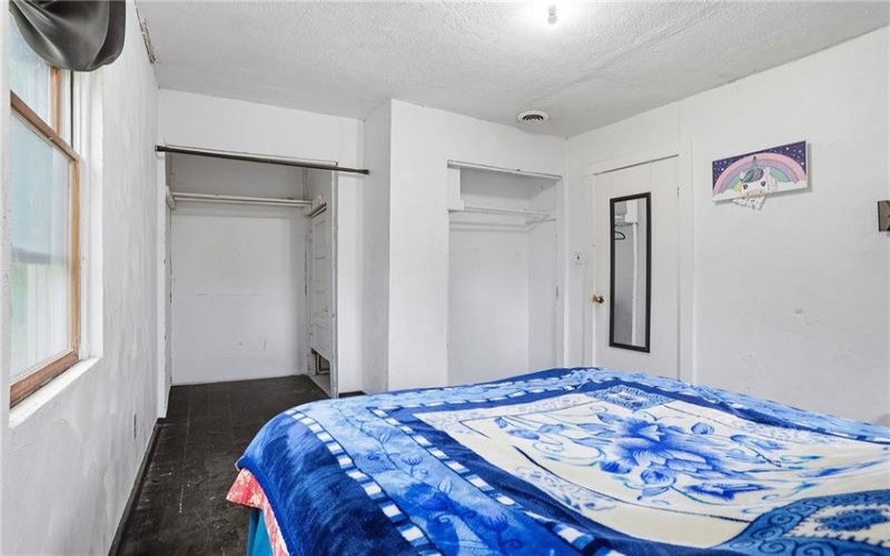 27 1st St, Slovan, 15078, ,Multi-unit,For Sale,1st St,1755582