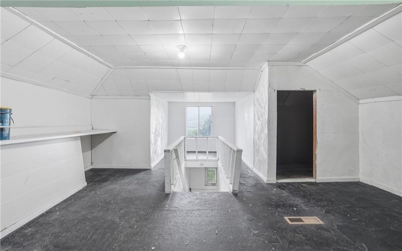 27 1st St, Slovan, 15078, ,Multi-unit,For Sale,1st St,1755582