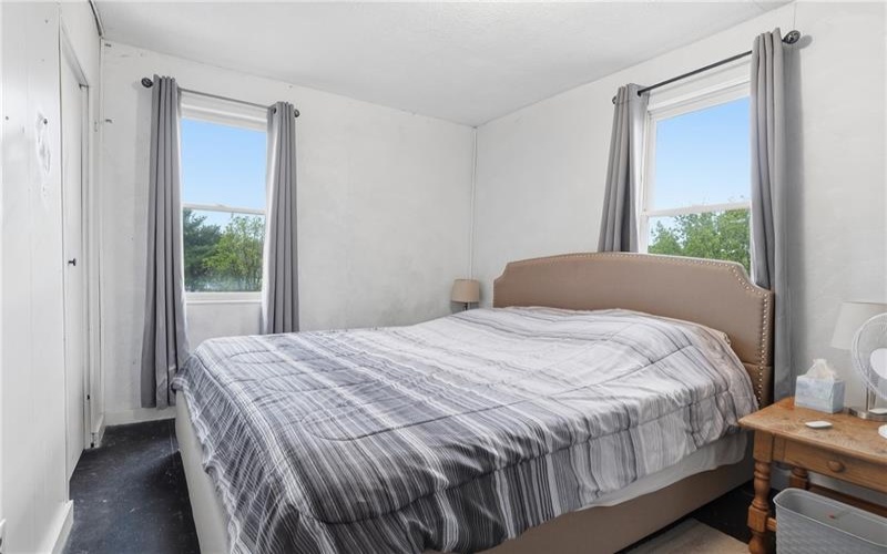 27 1st St, Slovan, 15078, ,Multi-unit,For Sale,1st St,1755582