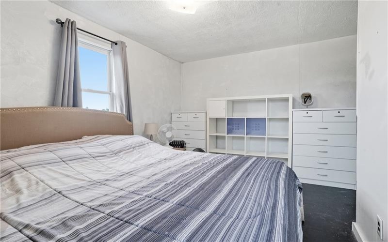 27 1st St, Slovan, 15078, ,Multi-unit,For Sale,1st St,1755582