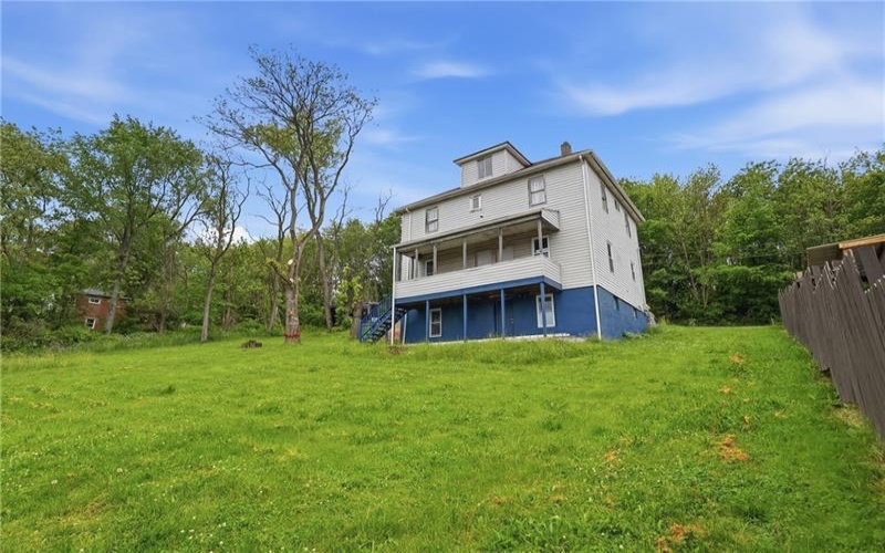 27 1st St, Slovan, 15078, ,Multi-unit,For Sale,1st St,1755582