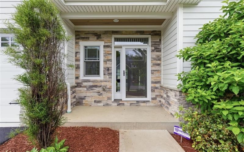 214 Maid Marion Ln, Canonsburg, 15317, 3 Bedrooms Bedrooms, 7 Rooms Rooms,2.1 BathroomsBathrooms,Residential,For Sale,Maid Marion Ln,1755586