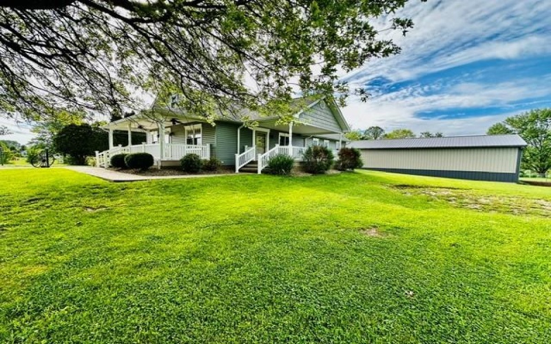 102 Frick Ave, Rices Landing, 15357, 4 Bedrooms Bedrooms, ,2.1 BathroomsBathrooms,Residential,For Sale,Frick Ave,1755654
