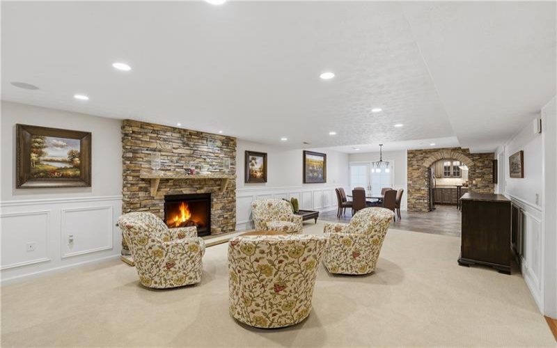 10 Carriage Trade Dr, Washington, 15301, 6 Bedrooms Bedrooms, 13 Rooms Rooms,4.1 BathroomsBathrooms,Residential,For Sale,Carriage Trade Dr,1755524