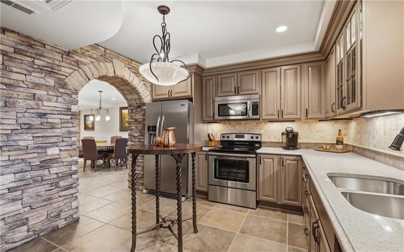 10 Carriage Trade Dr, Washington, 15301, 6 Bedrooms Bedrooms, 13 Rooms Rooms,4.1 BathroomsBathrooms,Residential,For Sale,Carriage Trade Dr,1755524