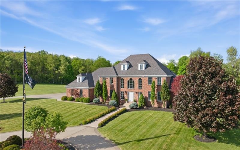 10 Carriage Trade Dr, Washington, 15301, 6 Bedrooms Bedrooms, 13 Rooms Rooms,4.1 BathroomsBathrooms,Residential,For Sale,Carriage Trade Dr,1755524