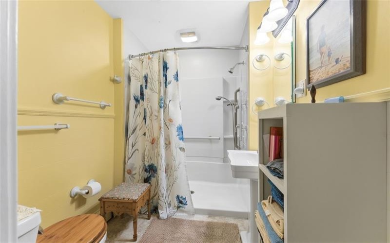 120 Center Highlands Road, Waynesburg, 15370, 4 Bedrooms Bedrooms, ,2 BathroomsBathrooms,Residential,For Sale,Center Highlands Road,1755550